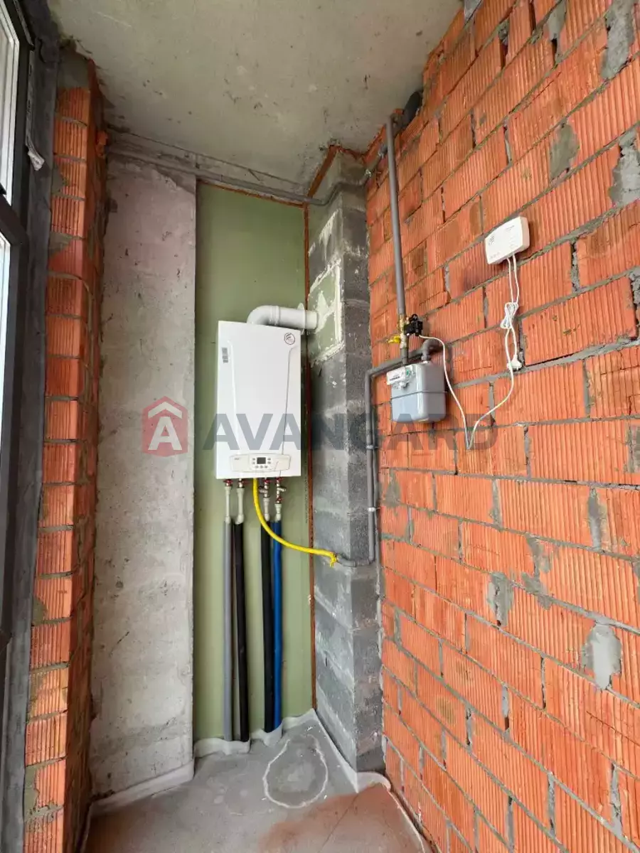 2 ��. ��������, 49/-/- ��. �., 10/10 ������ ���� 4