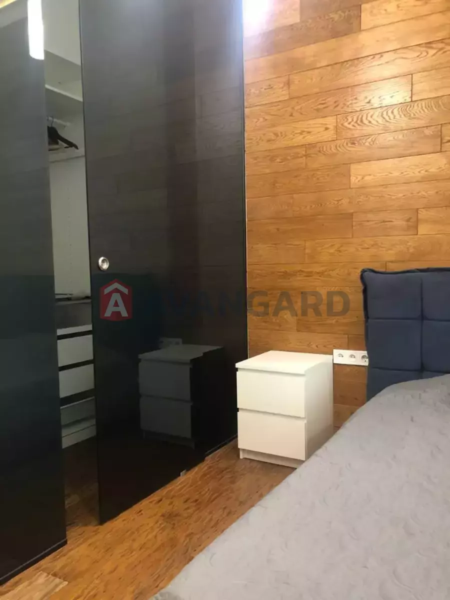 2 ��. ��������, 97/-/- ��. �., 3/5 ������ ���� 15