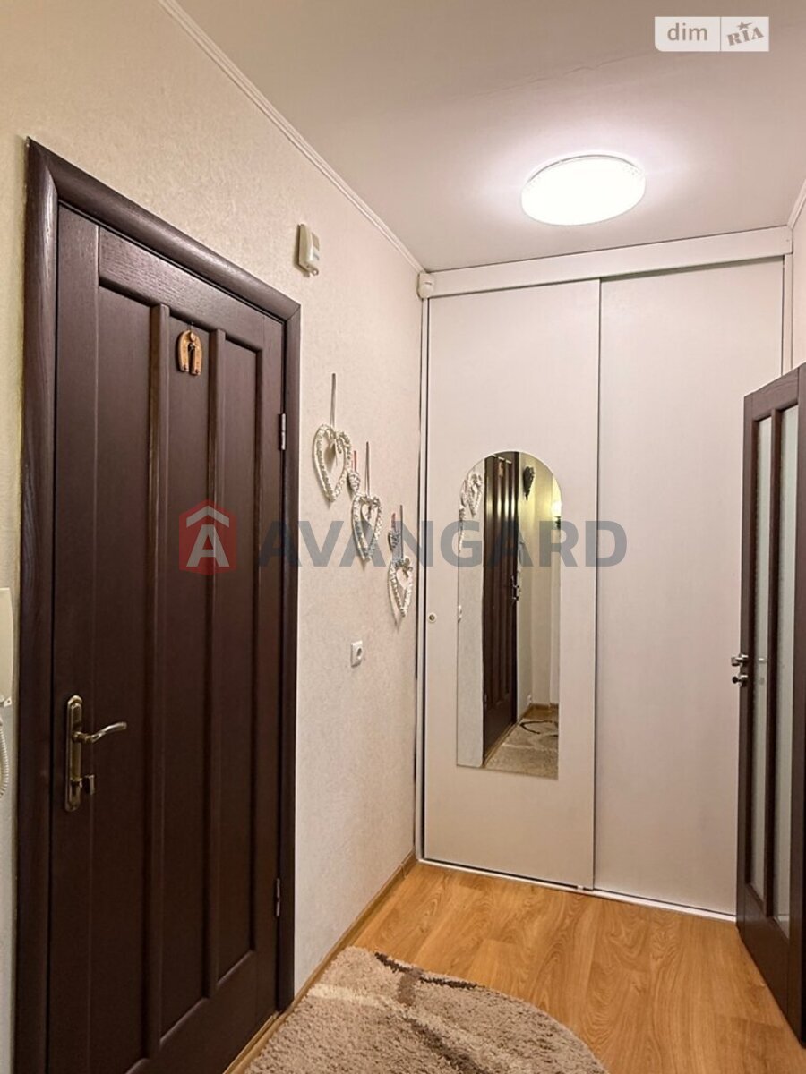 2 ��. ��������, 72/31/18 ��. �., 5/9 ������ ���� 11