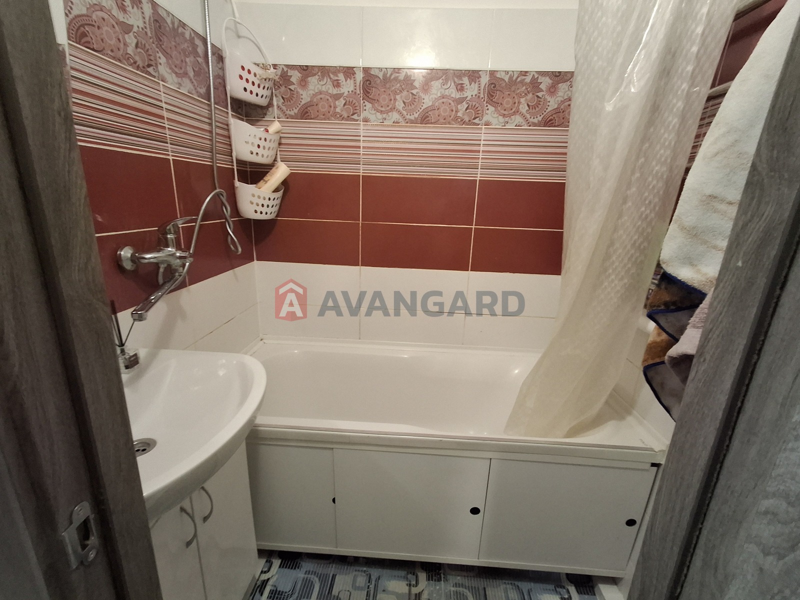 2 ����. ��������, 50/-/9 ��. �., 4/9 ���� ���� 24