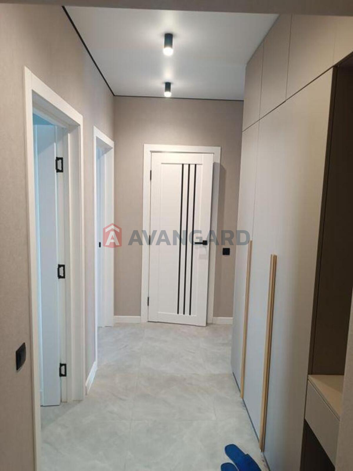 2 ��. ��������, 58/-/15 ��. �., 4/4 ������ ���� 4