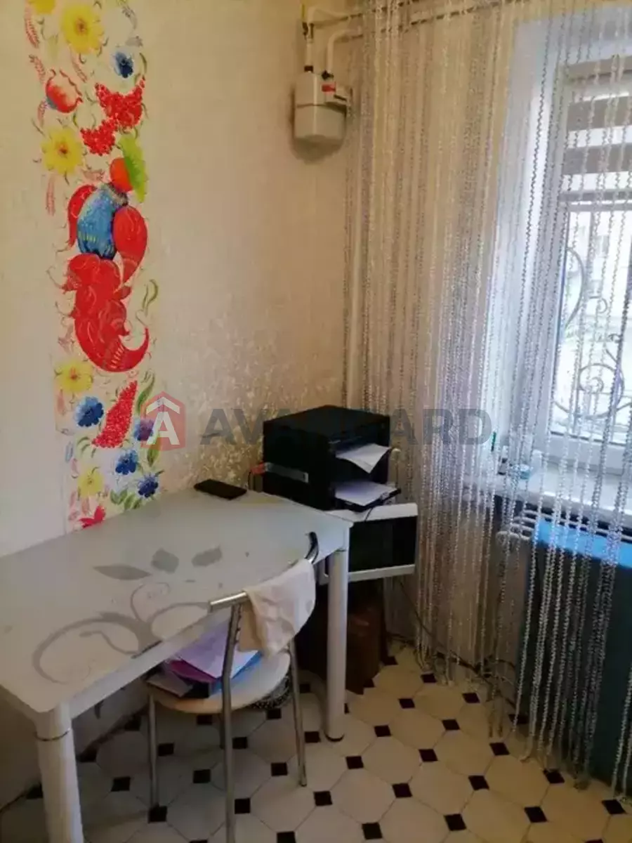 3 ��. ��������, 54/31/7 ��. �., 1/4 ������ ���� 4