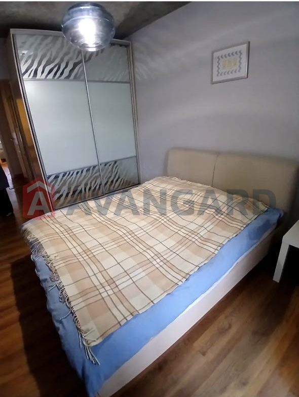 3 ��. ��������, 63/-/10 ��. �., 5/9 ������ ���� 12