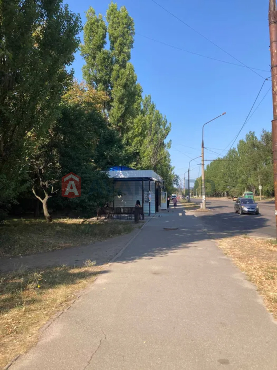 3 ��. ��������, 68/45/12 ��. �., 5/9 ������ ���� 15