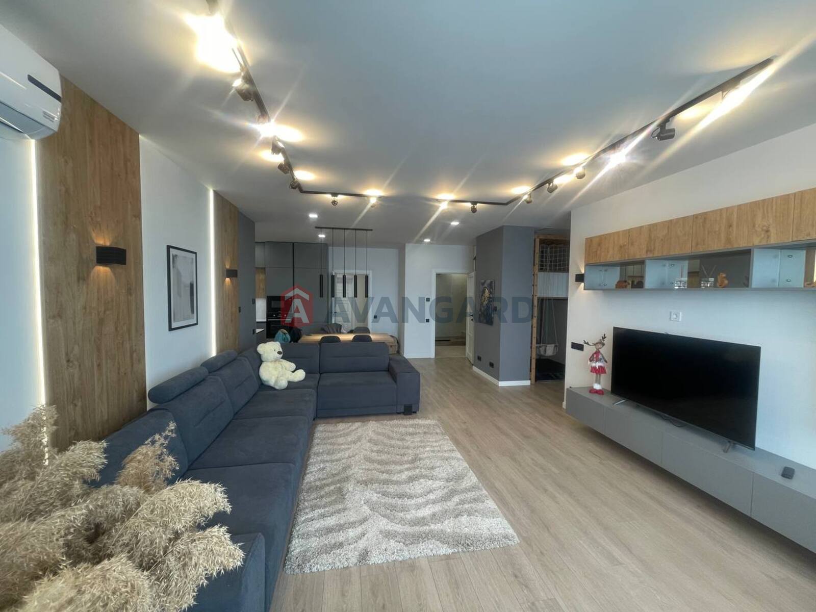 4 . , 120/-/53 . ., 18/24   7