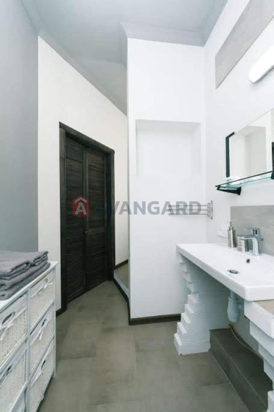 2 ��. ��������, 55/35/9 ��. �., 4/5 ������ ���� 7