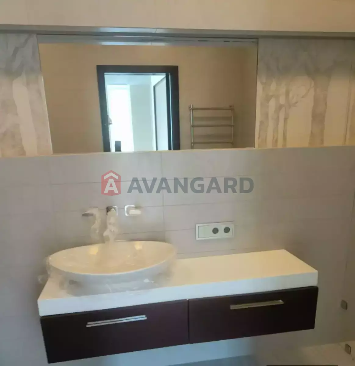10 ��. ��������, 1500/-/- ��. �., -/3 ������ ���� 22