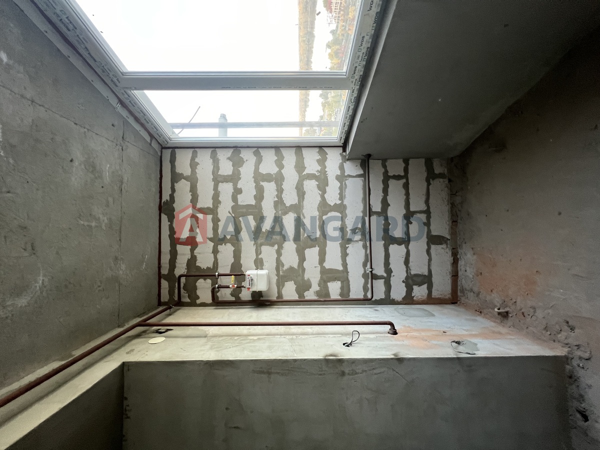 1 ����. ��������, 55/15/35 ��. �., 12/12 ���� ���� 8