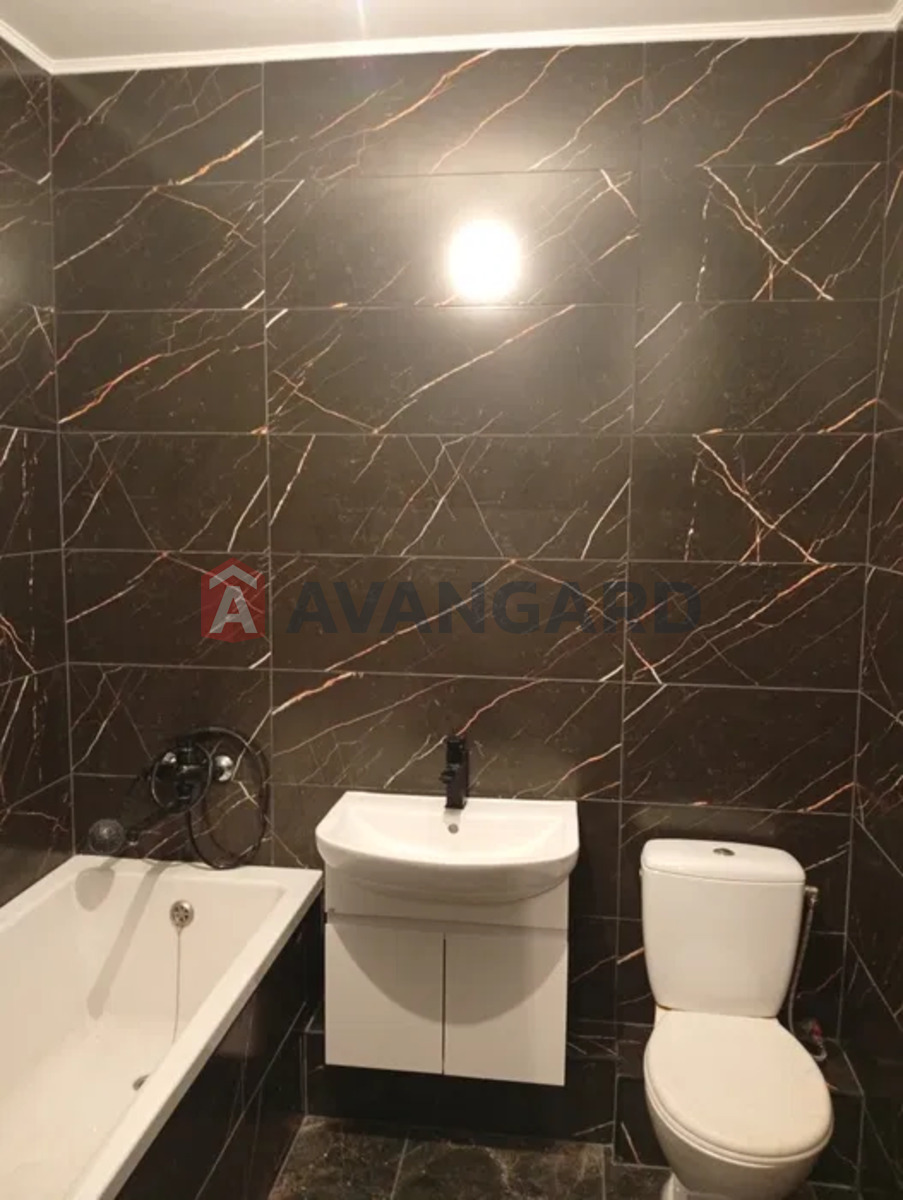 1 ����. ��������, 50/-/19 ��. �., 8/10 ���� ���� 2