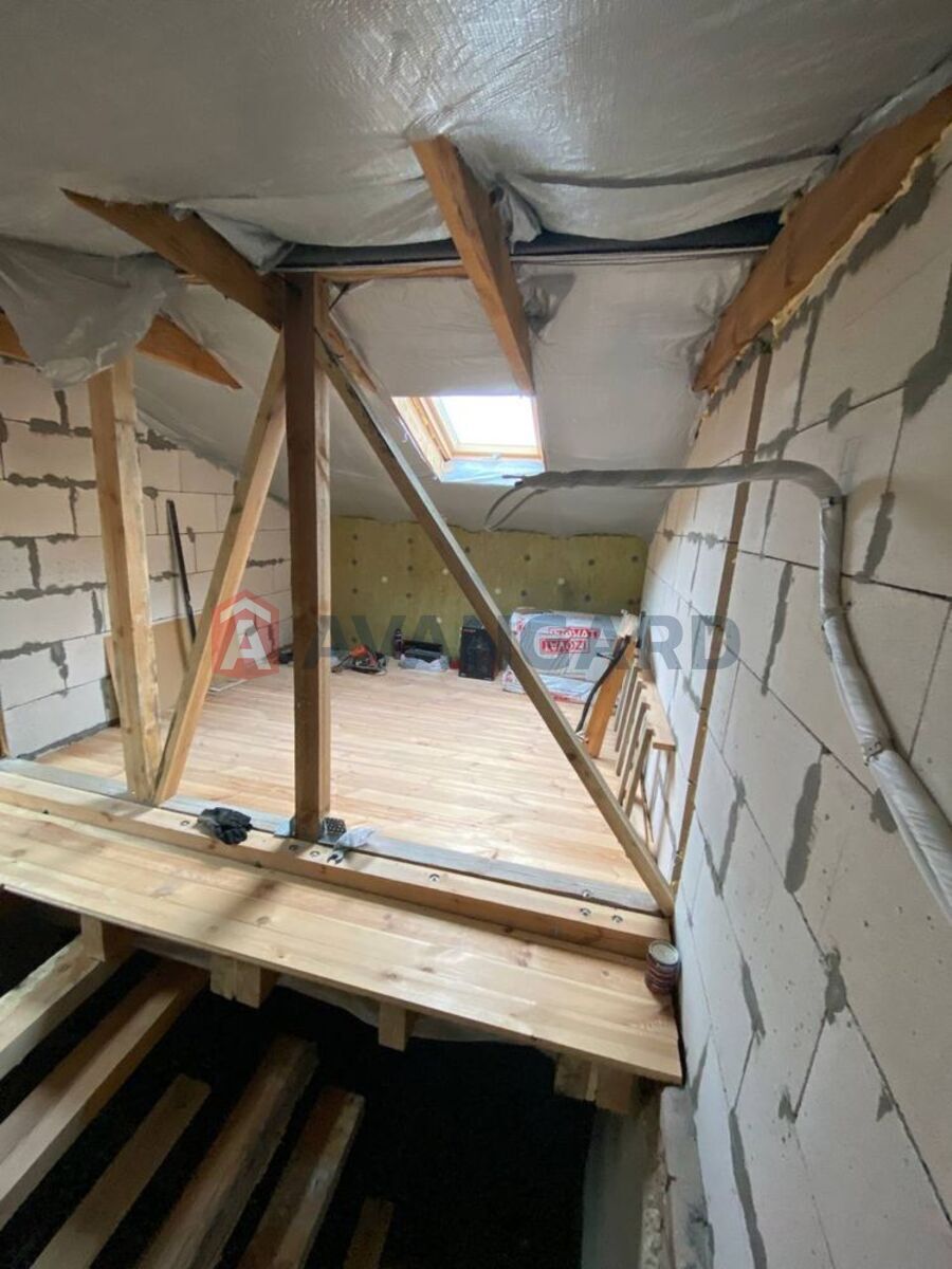 3 . , 84/-/7 . ., 5/5   11