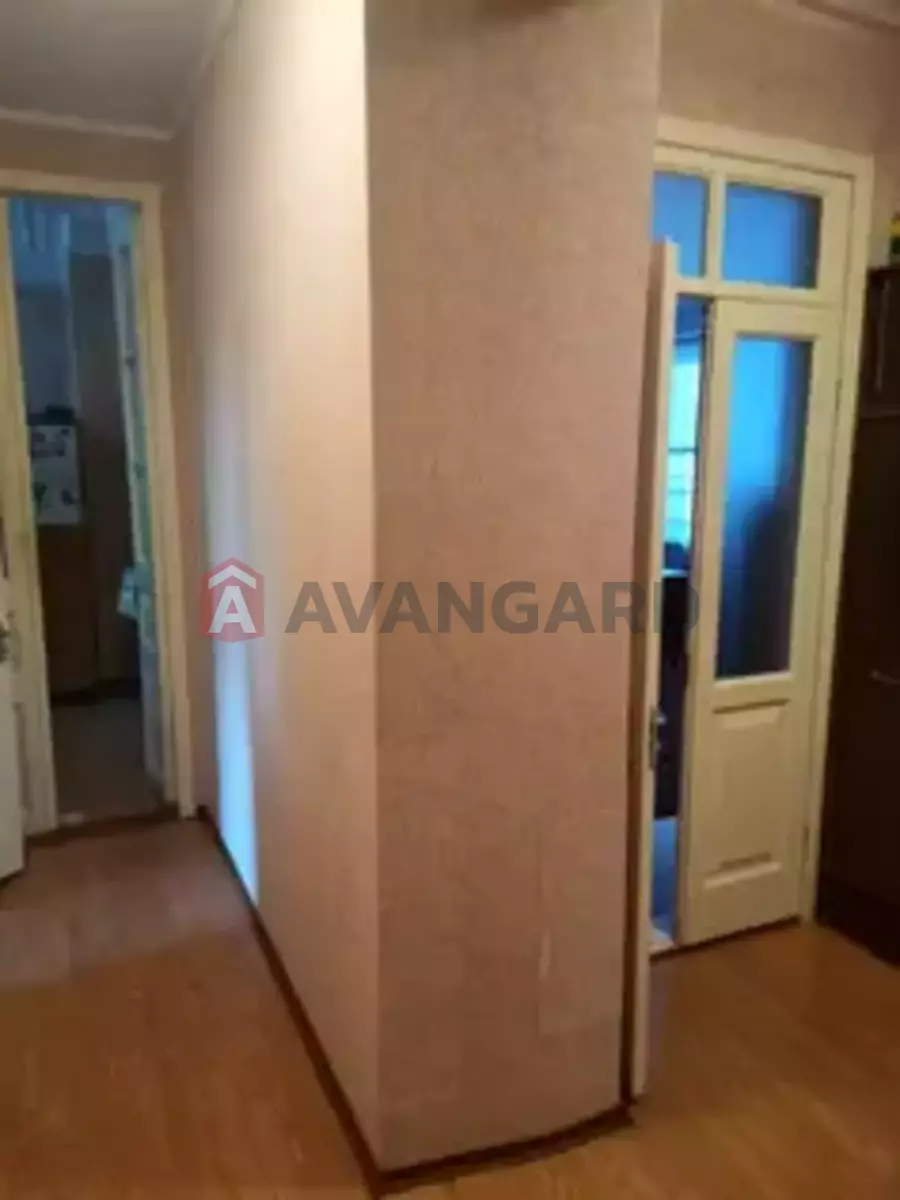 5 ��. ��������, 100/-/- ��. �., 2/3 ������ ���� 2