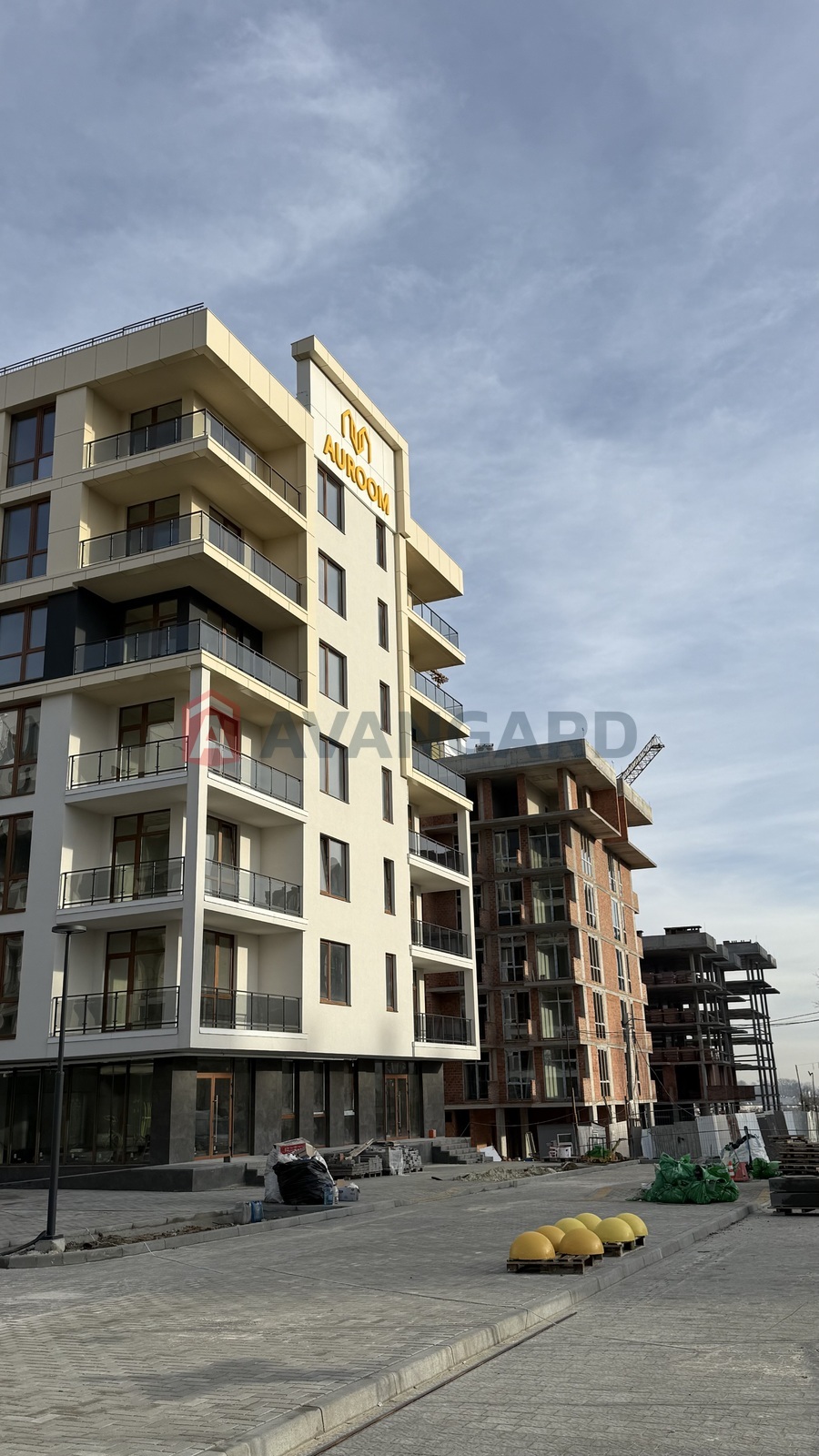 1 ����. ��������, 43,94/14,42/19,29 ��. �., 4/5 ���� ���� 14