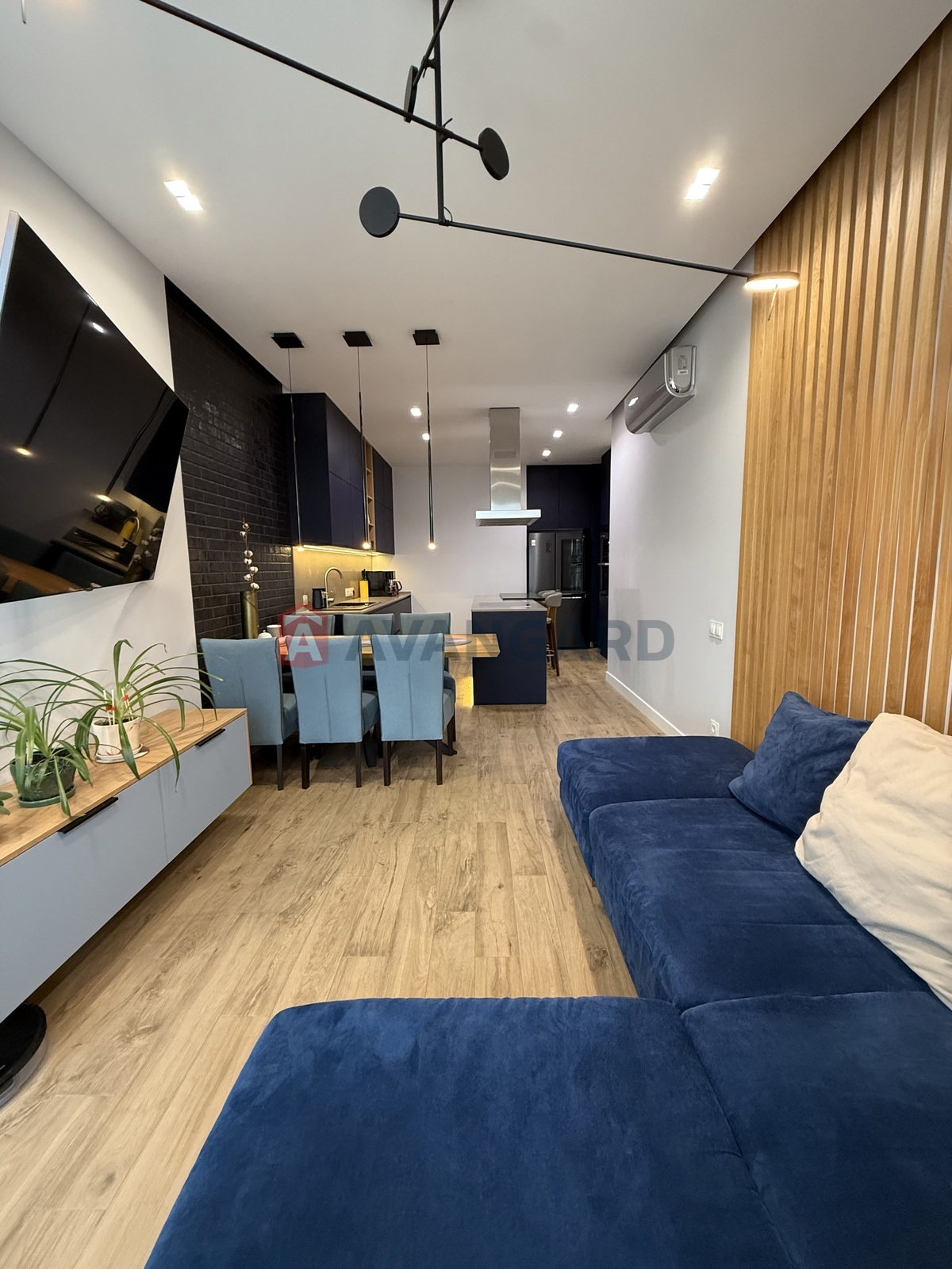 2 ��. ��������, 94,8/-/28,6 ��. �., 9/25 ������ ���� 5