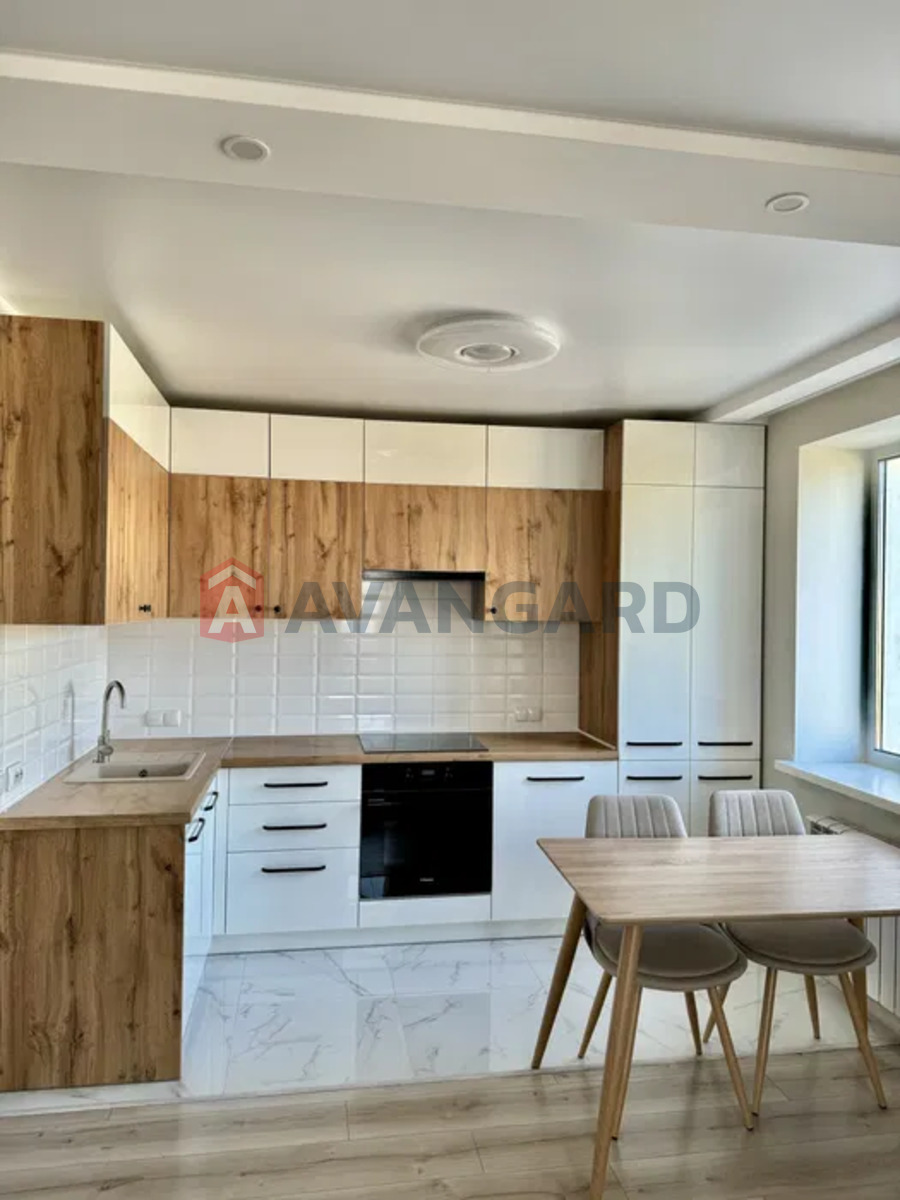 2 ��. ��������, 50/-/15 ��. �., 10/14 ������ ���� 1