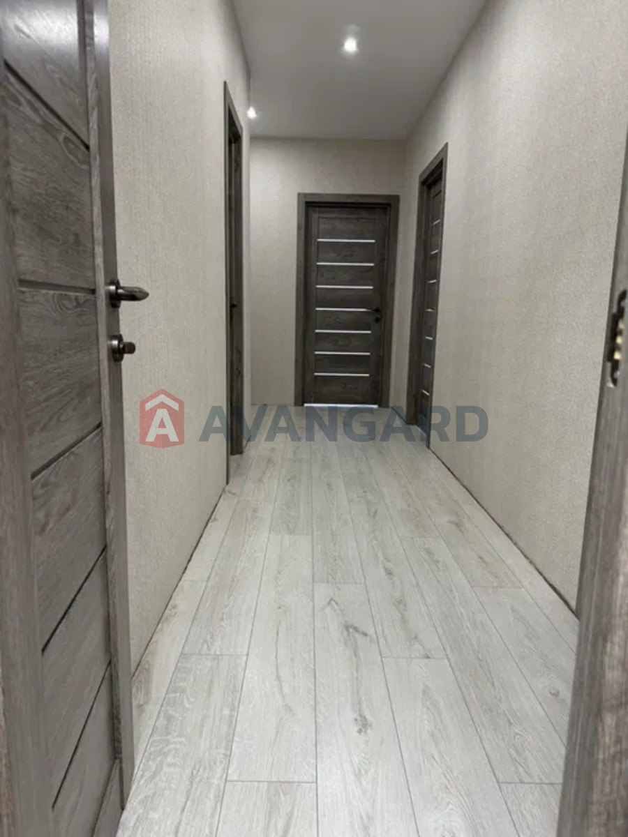 3 ��. ��������, 82/-/12 ��. �., 5/11 ������ ���� 7