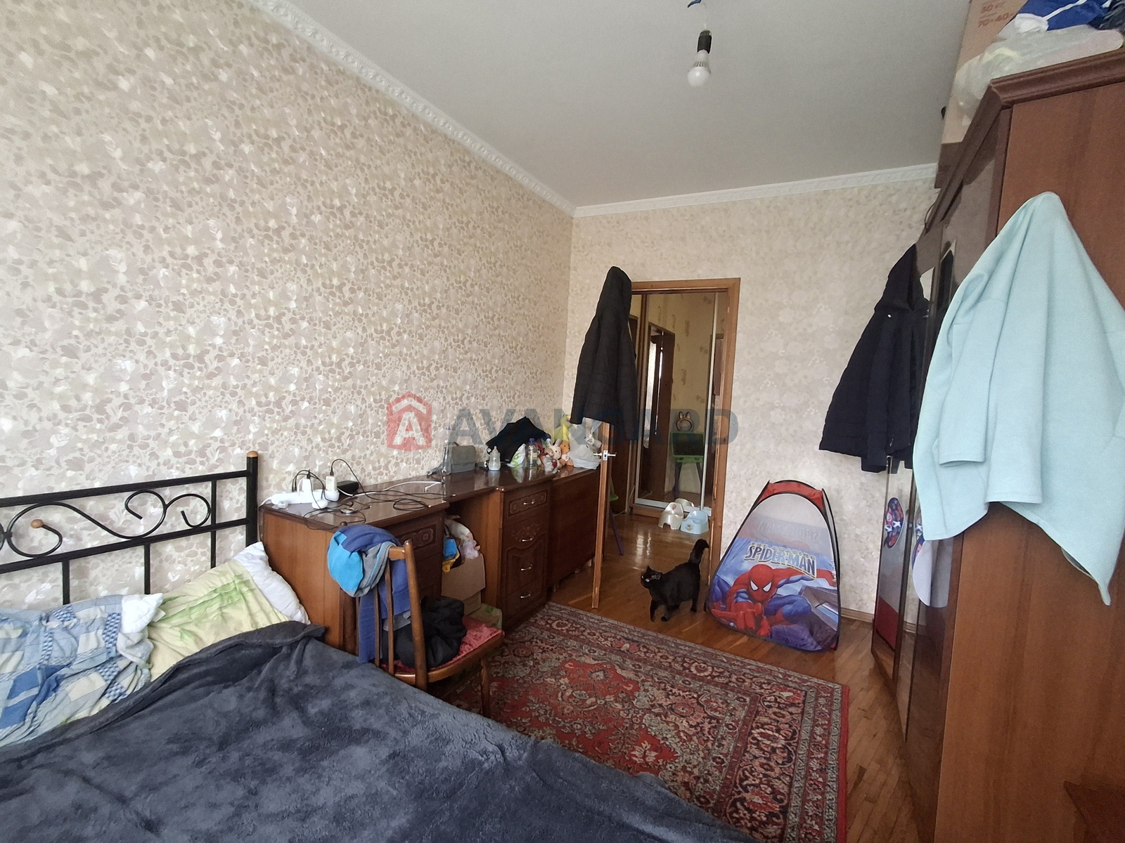 2 ��. ��������, 52,5/30.3/9.7 ��. �., 4/10 ������ ���� 9