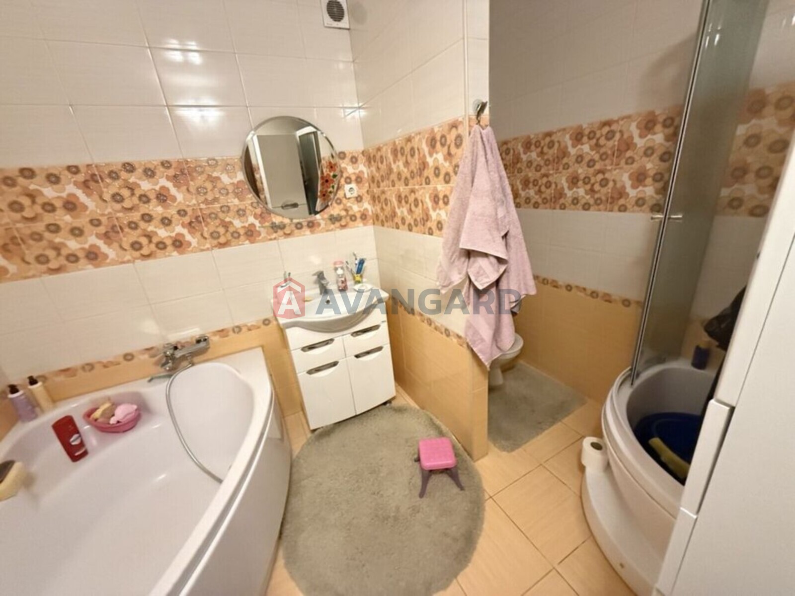 3 ��. ��������, 89/-/13 ��. �., 8/9 ������ ���� 8