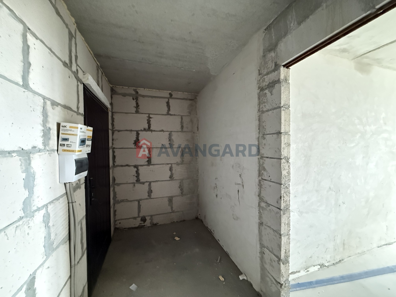 2 ��. ��������, 61,2/32/9,17 ��. �., 10/10 ������ ���� 12