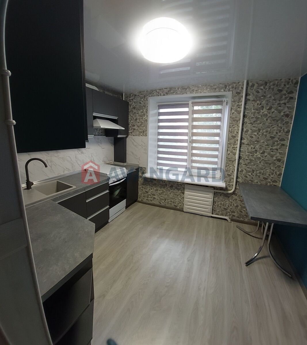 2 ����. ��������, 50/-/7 ��. �., 7/9 ���� ���� 2