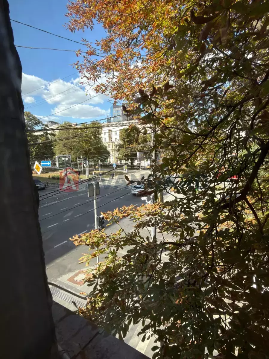 2 ��. ��������, 61/-/8 ��. �., 2/5 ������ ���� 20