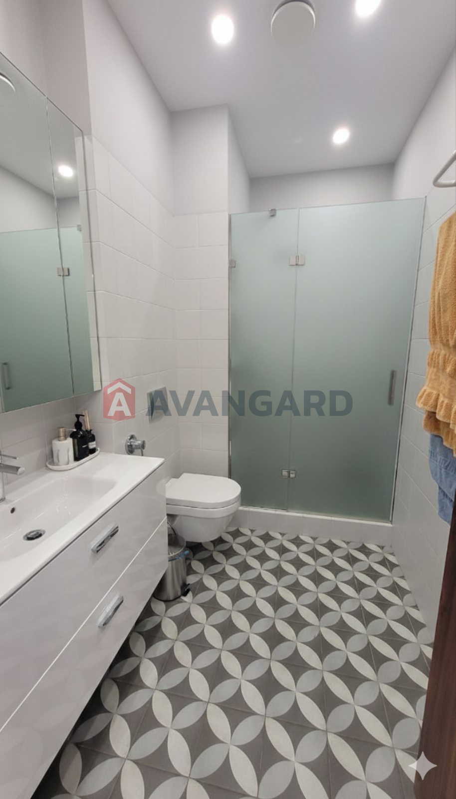 1 ����. ��������, 51/32/9 ��. �., 8/15 ���� ���� 10