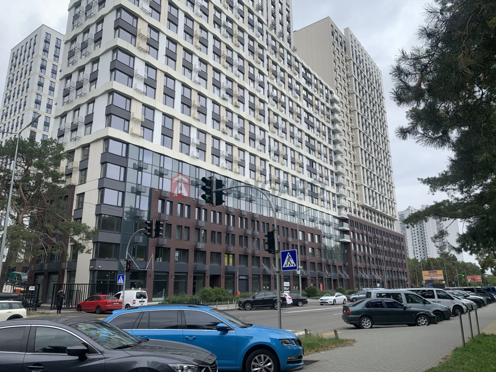 2 ����. ��������, 77/33/25 ��. �., 10/26 ���� ���� 17