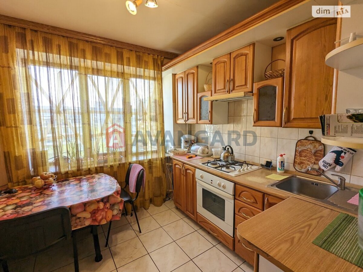 3 кім. квартира, 66/42/8 кв. м., 9/12 поверх фото 1 3 кім. квартира, 66/42/8 кв. м., 9/12 поверх фото 1