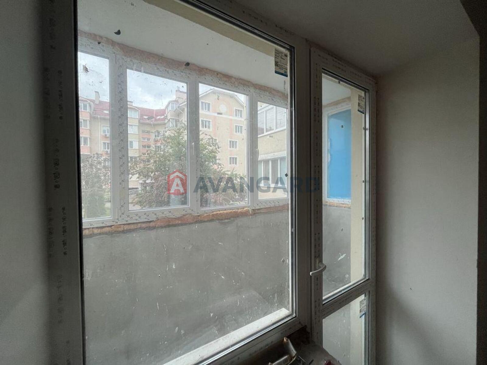 3 ��. ��������, 108.6/-/21.6 ��. �., 1/5 ������ ���� 6