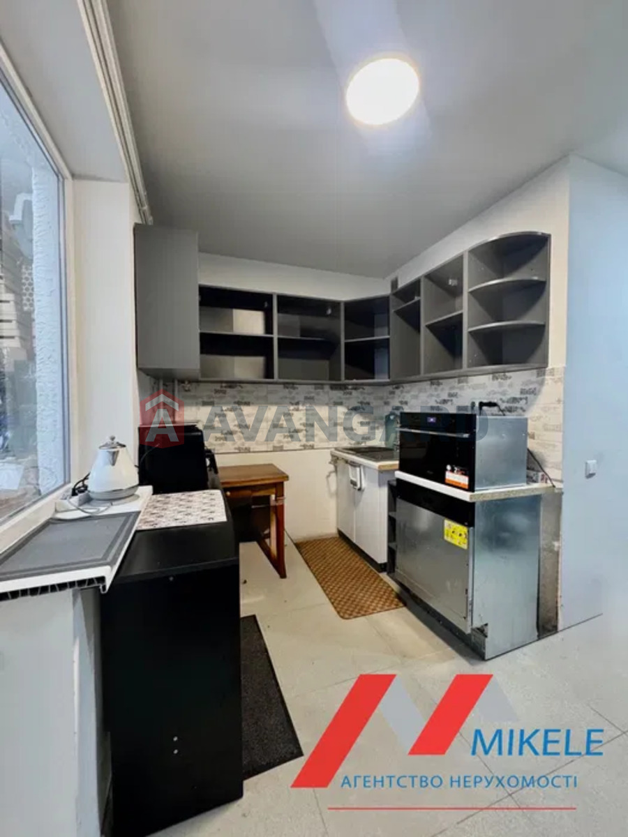 1 ��. ��������, 39/-/7 ��. �., 3/9 ������ ���� 12