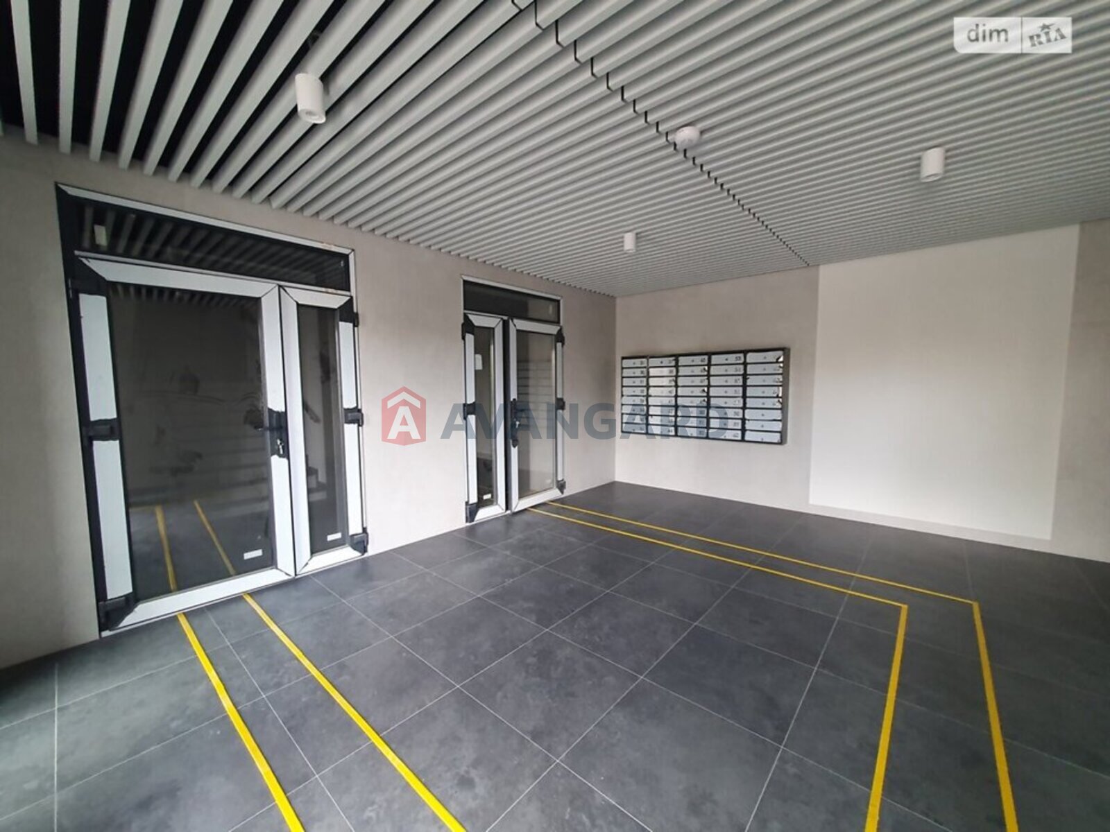 1 ��. ��������, 67/-/- ��. �., 4/5 ������ ���� 11