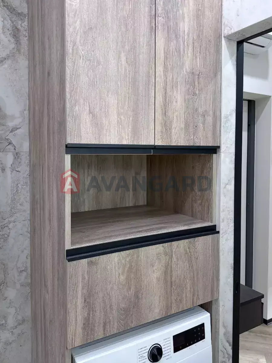 2 ����. ��������, 43/-/- ��. �., 8/10 ���� ���� 24