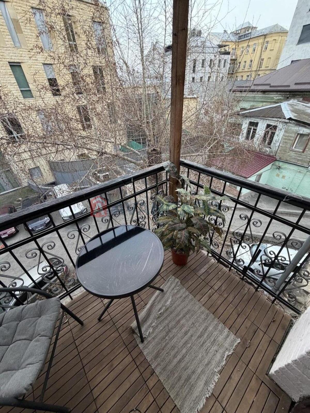 3 ��. ��������, 61/46/5 ��. �., 3/5 ������ ���� 10