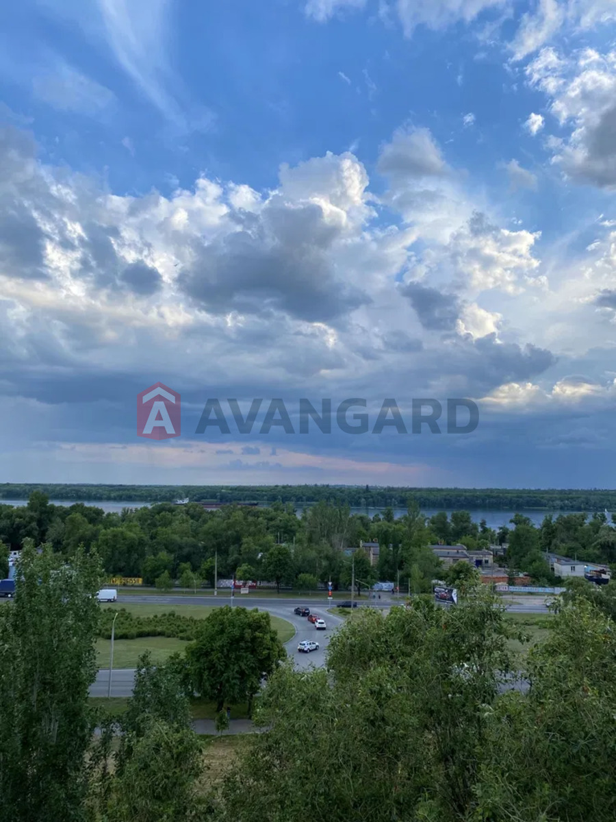 3 ��. ��������, 68/-/9 ��. �., 9/9 ������ ���� 6