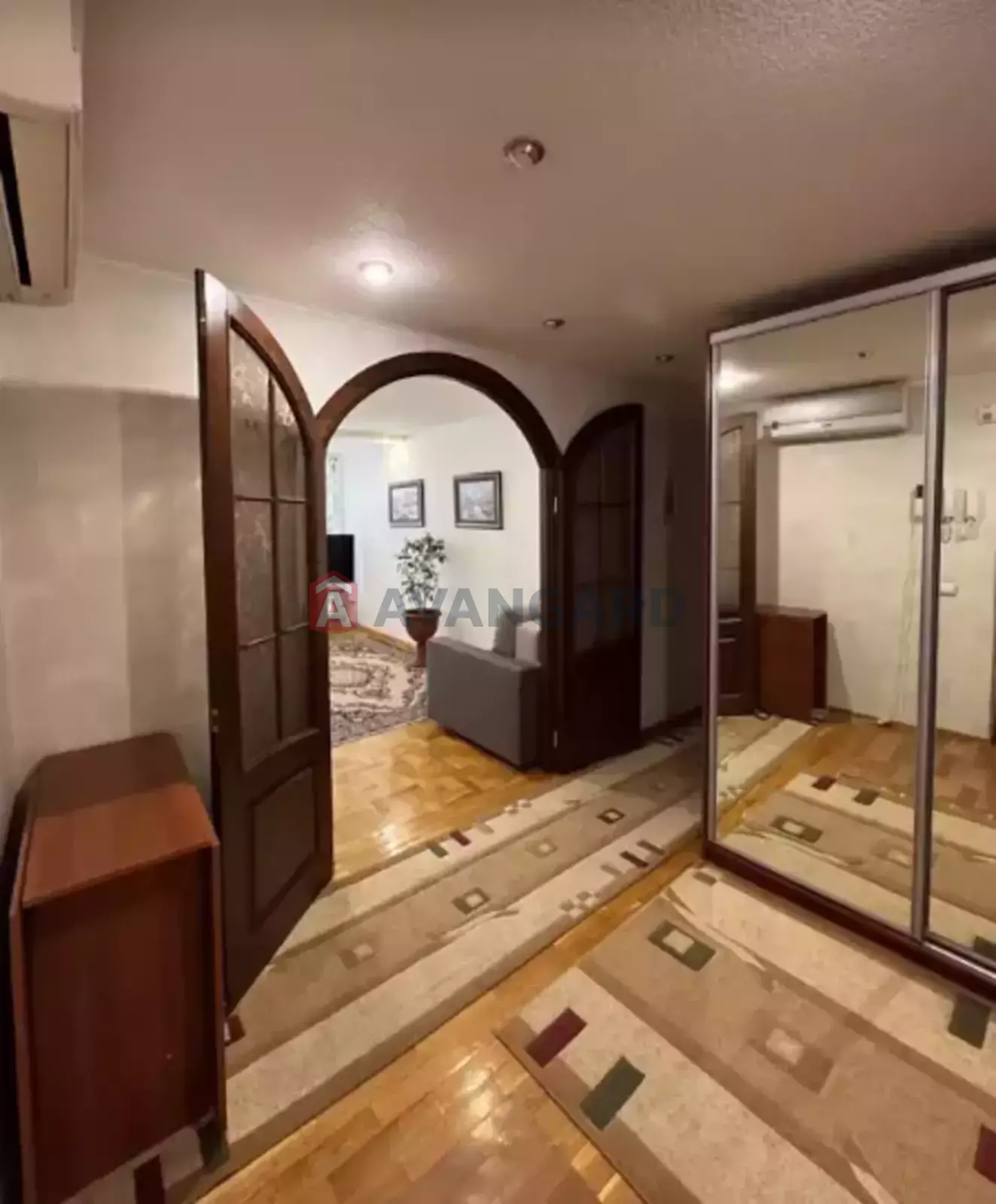 3 ��. ��������, 70/-/10 ��. �., 9/16 ������ ���� 1