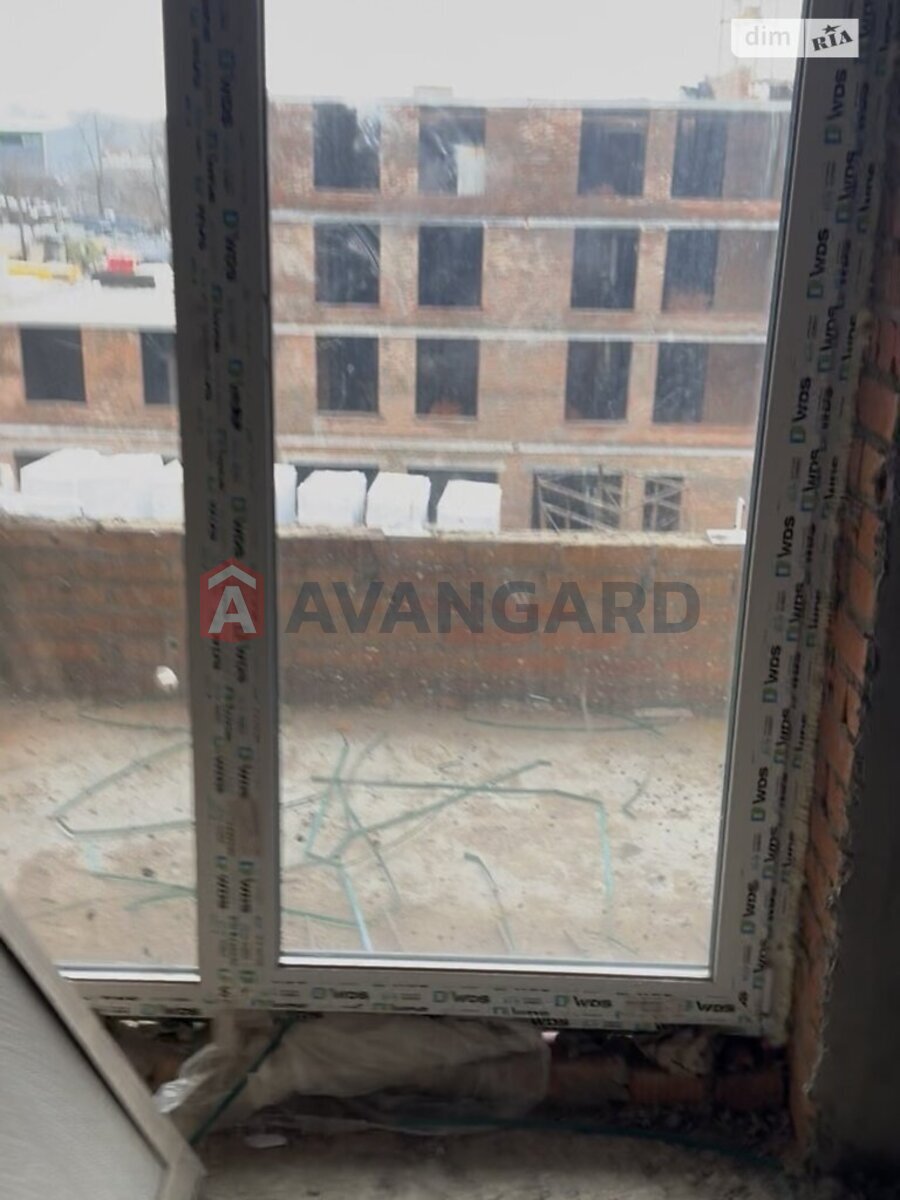 2 ��. ��������, 57/-/- ��. �., 4/10 ������ ���� 12