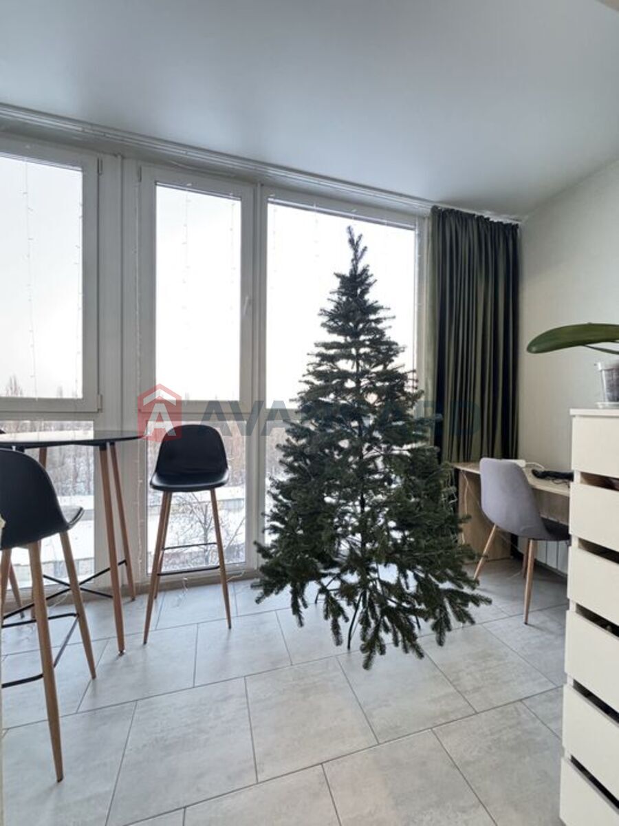 1 ����. ��������, 50/-/15 ��. �., 6/9 ���� ���� 6