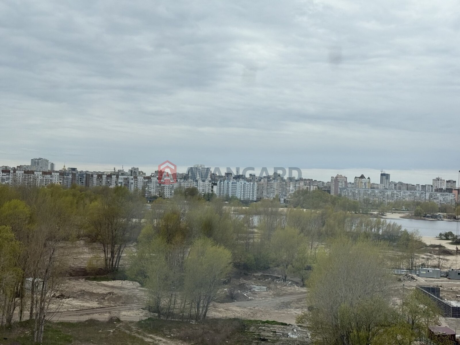 2 ��. ��������, 58,71/39,81/19 ��. �., 9/10 ������ ���� 5