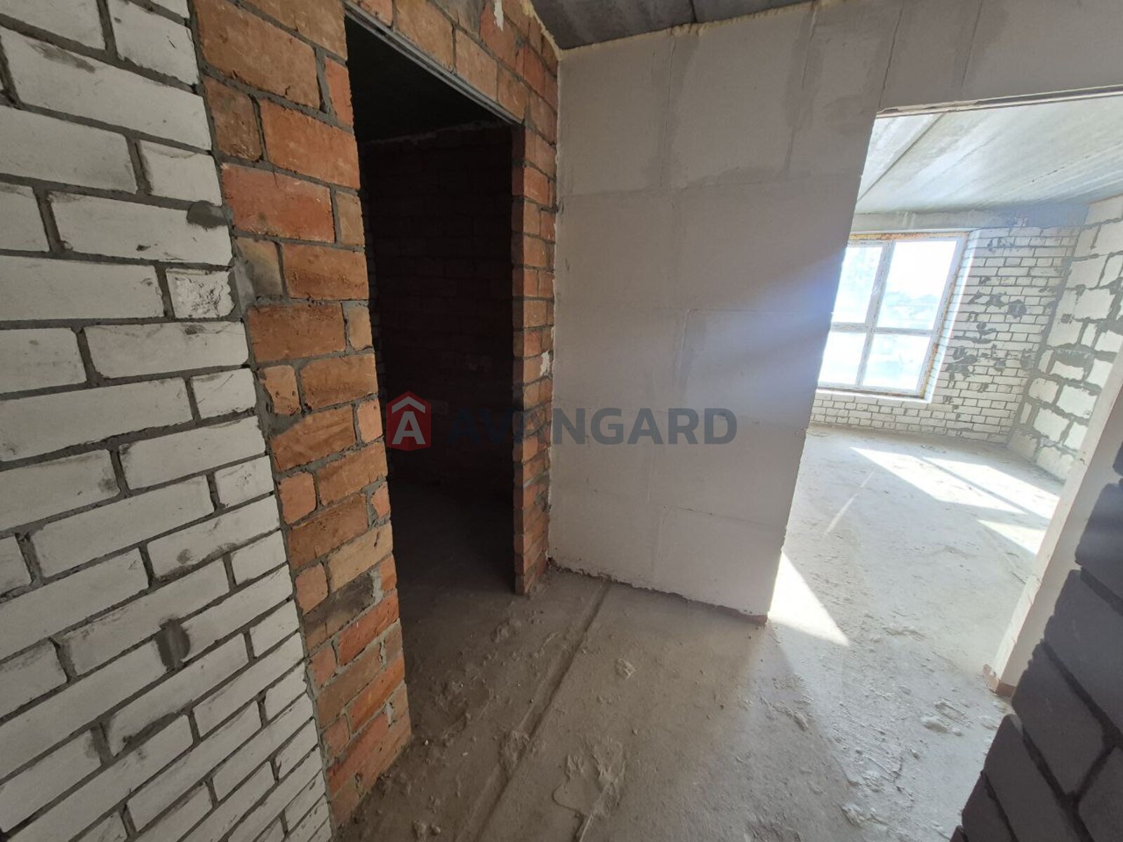 1 ��. ��������, 60/-/14 ��. �., 2/10 ������ ���� 8