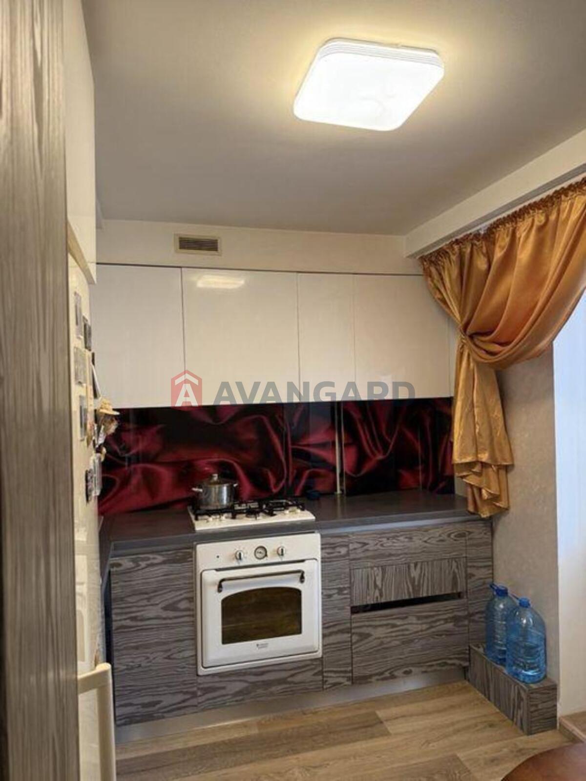 1 ����. ��������, 49/-/9 ��. �., 2/10 ���� ���� 10