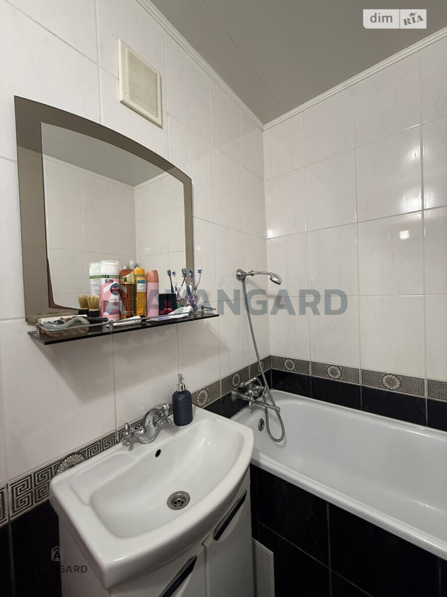 2 ��. ��������, 57/32/9 ��. �., 7/9 ������ ���� 13