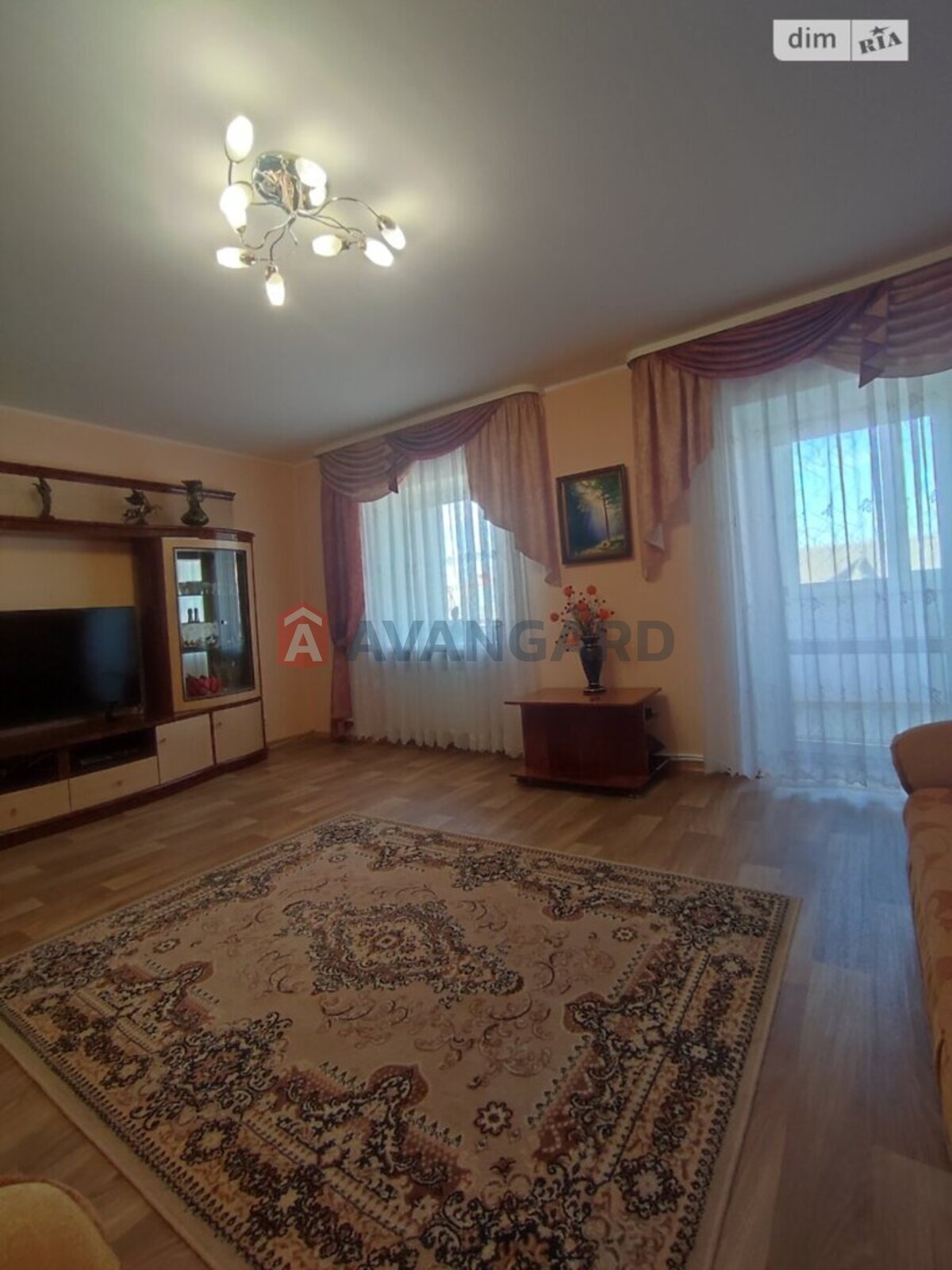 4 ��. ��������, 119/-/- ��. �., 5/5 ������ ���� 30