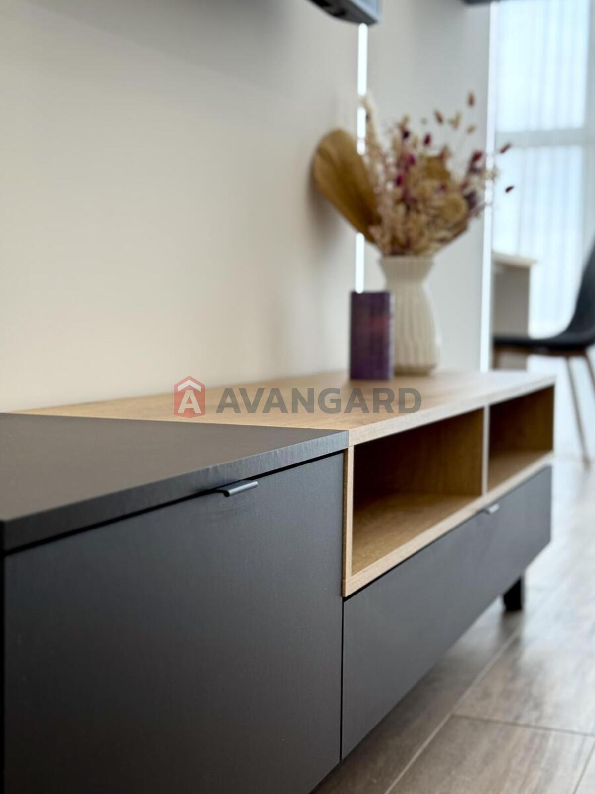 1 ����. ��������, 40/-/12 ��. �., 12/16 ���� ���� 2