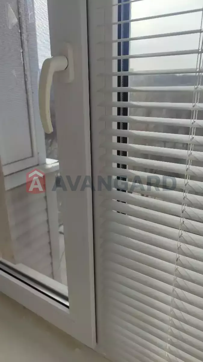 3 ��. ��������, 58/43/6 ��. �., 5/5 ������ ���� 23