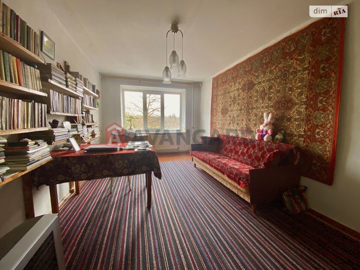 3 ��. ��������, 65/39/8 ��. �., 4/5 ������ ���� 16