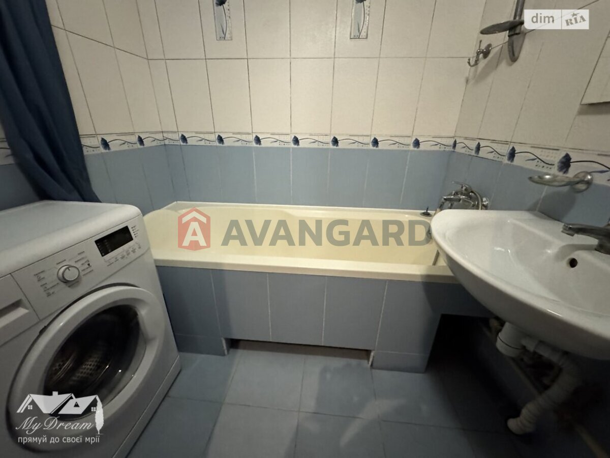 2 ��. ��������, 49/27/7 ��. �., 1/9 ������ ���� 3