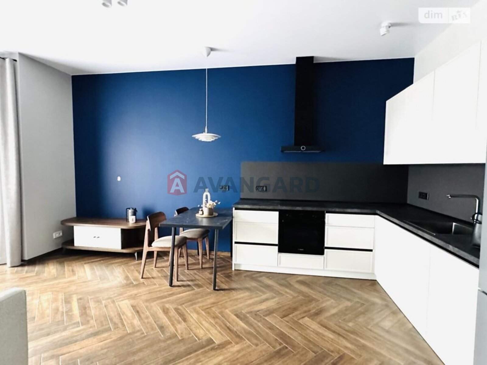 2 ��. ��������, 61/-/26 ��. �., 5/5 ������ ���� 5