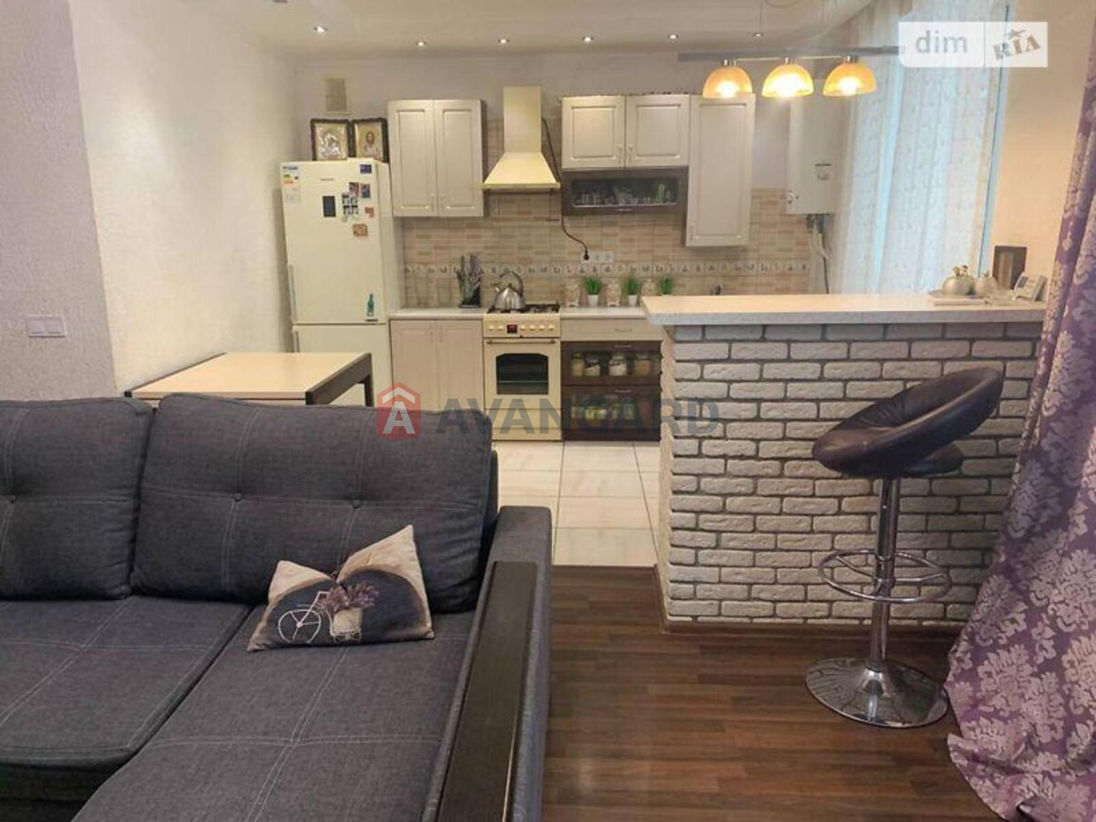 2 ��. ��������, 64/64/16 ��. �., 1/8 ������ ���� 7