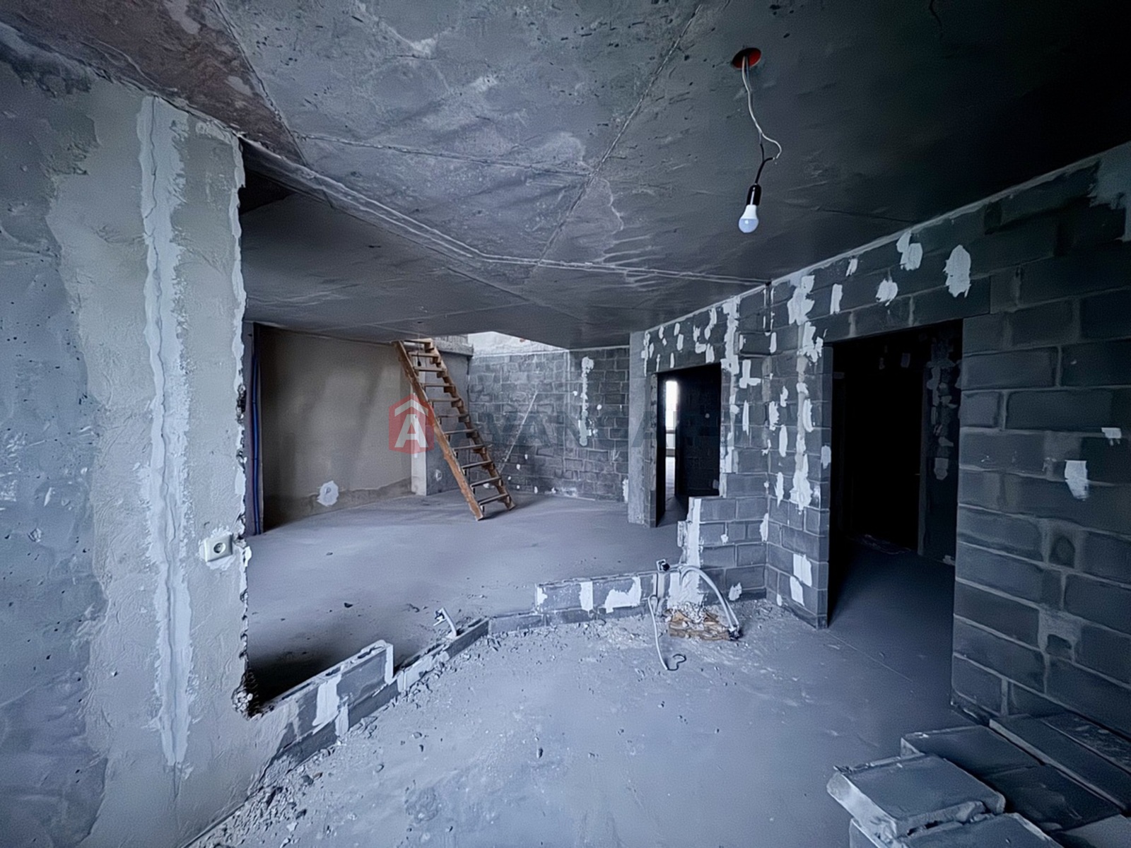 3 ��. ��������, 147/54/13 ��. �., 14/14 ������ ���� 12