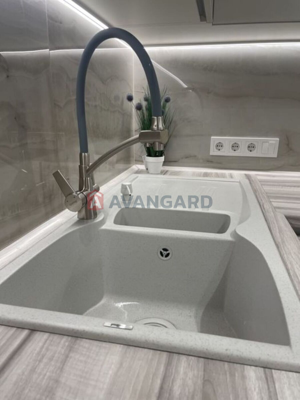 2 ��. ��������, 62/10,45/22 ��. �., 23/25 ������ ���� 4