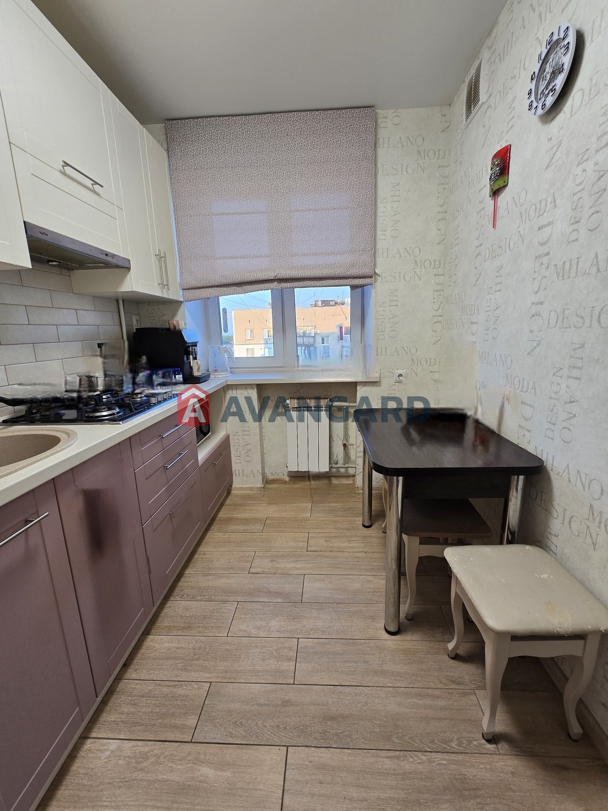 2 . , 43,7/-/8 . ., 9/9   4